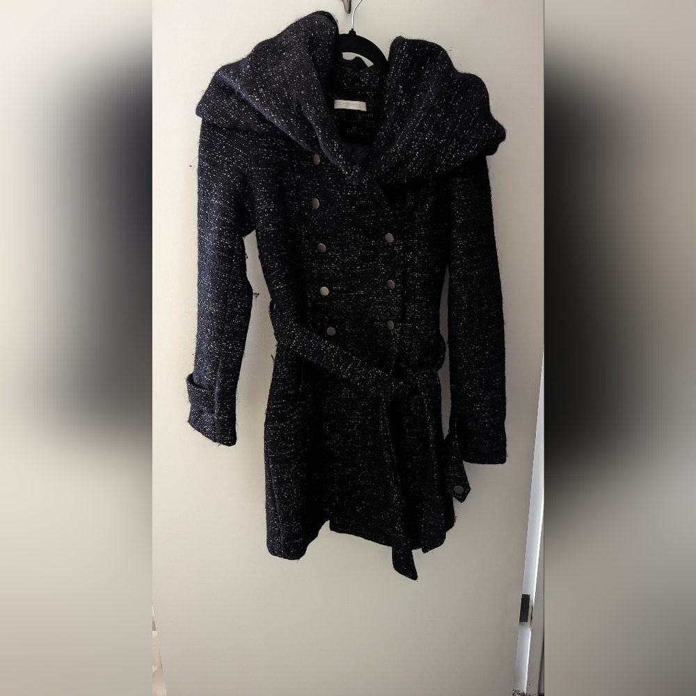 Coat - Picture 9 of 9